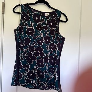 CABI Top, Size small, Very good condition.